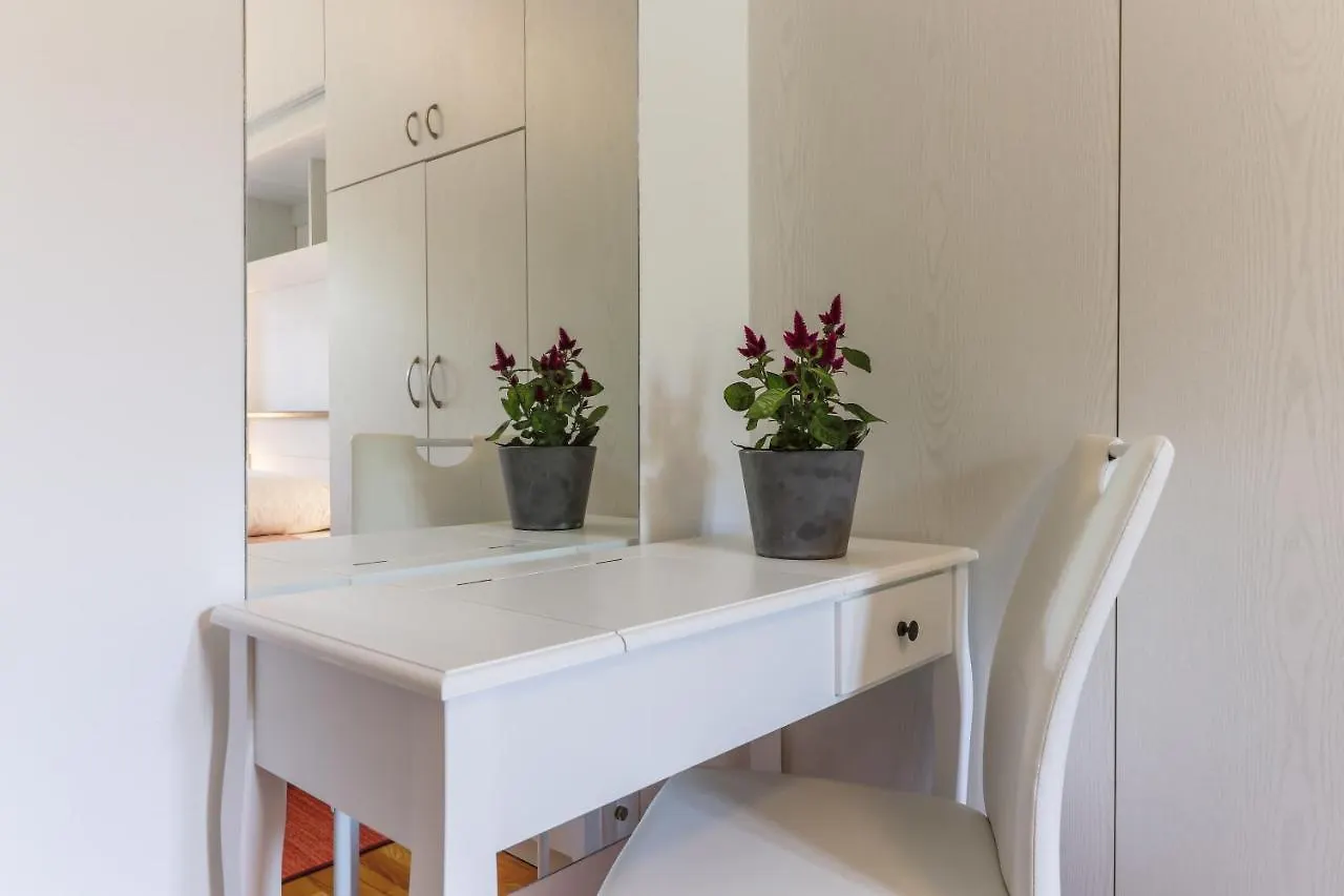 Garden View Apartment Vrsar