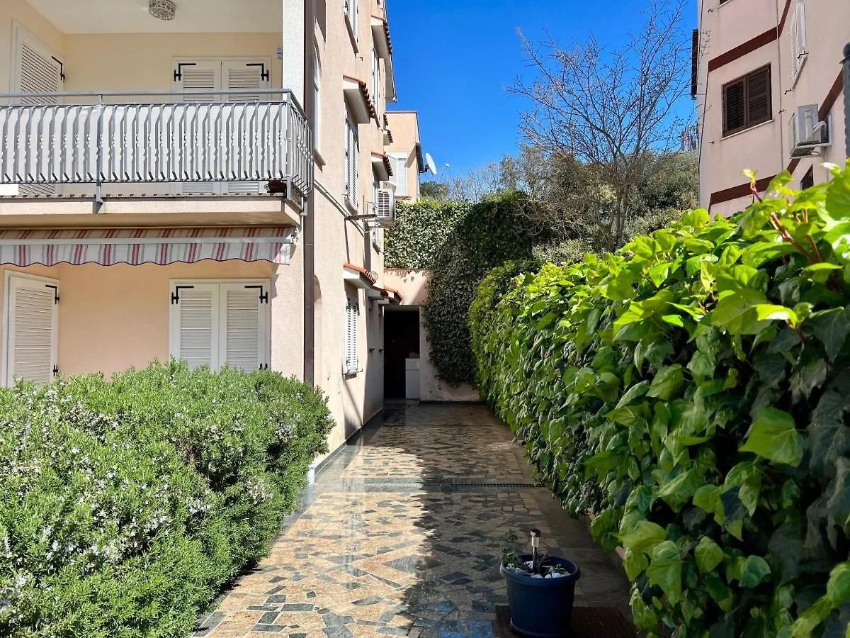 Garden View Apartment Vrsar